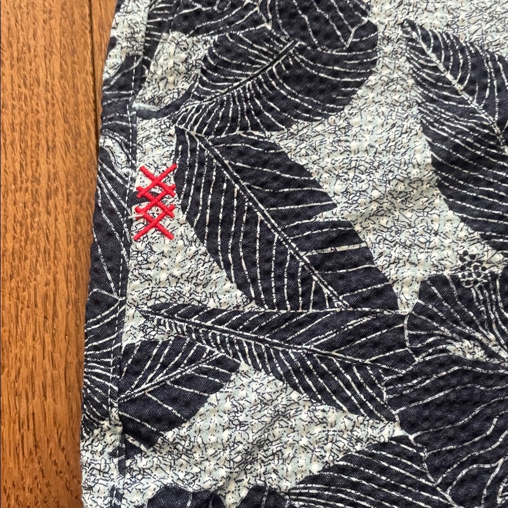 RHONE Blue Hibiscus Print Seersucker Shorts Men’s 32 - Picture 6 of 10